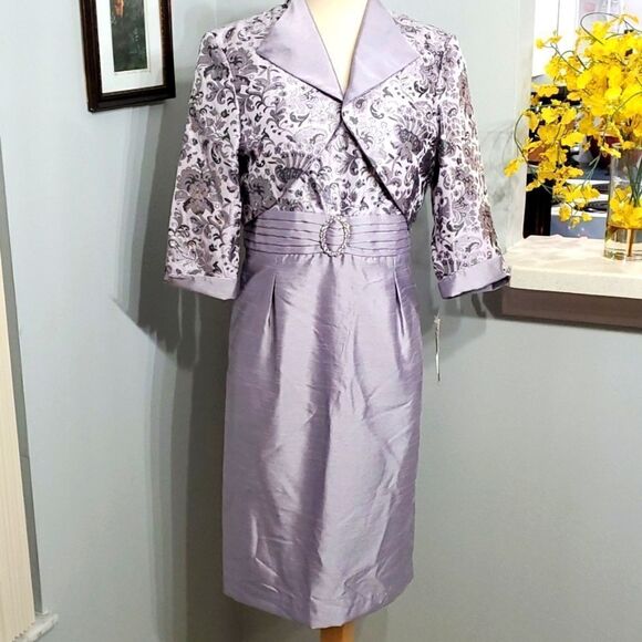R&M RICHARDS 2 PCS SUIT.  Orchid satin with sequins/Reinstones. SIZE 10P… - Picture 1 of 16
